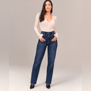 Abercrombie High Rise Straight Curve Love Jeans